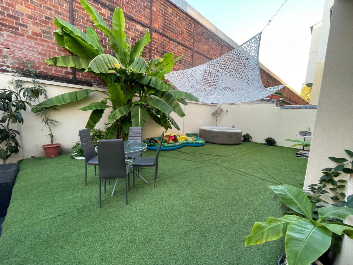 Agreable Appartement Dans Une Maison Saint-Denis  Kültér fotó