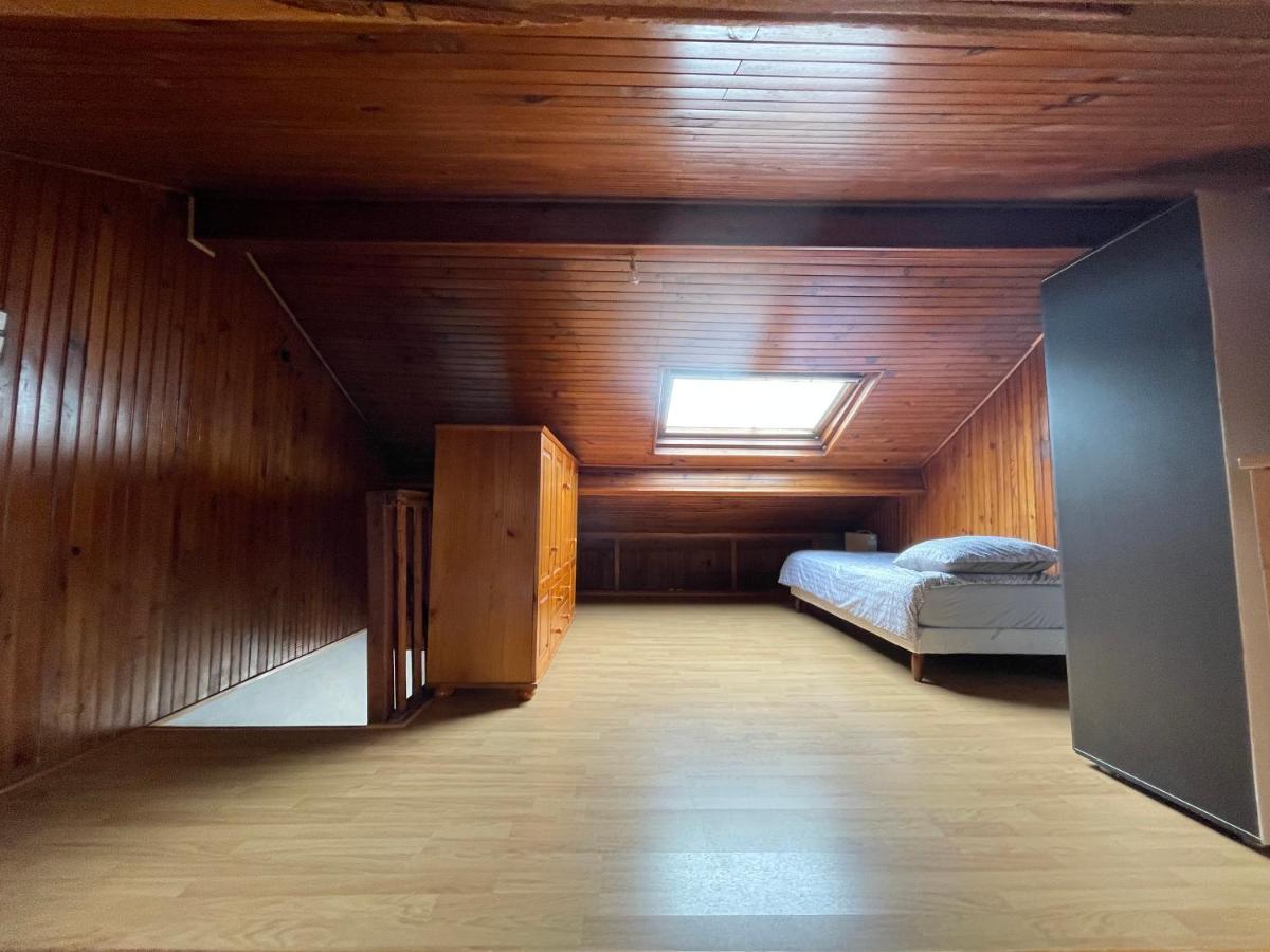 Agreable Appartement Dans Une Maison Saint-Denis  Kültér fotó