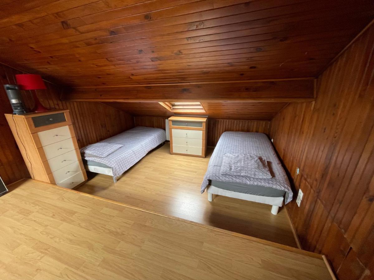 Agreable Appartement Dans Une Maison Saint-Denis  Kültér fotó