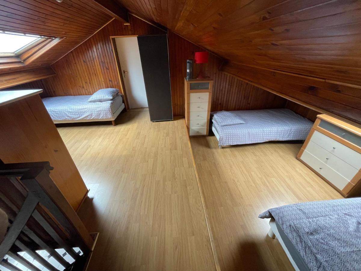 Agreable Appartement Dans Une Maison Saint-Denis  Kültér fotó
